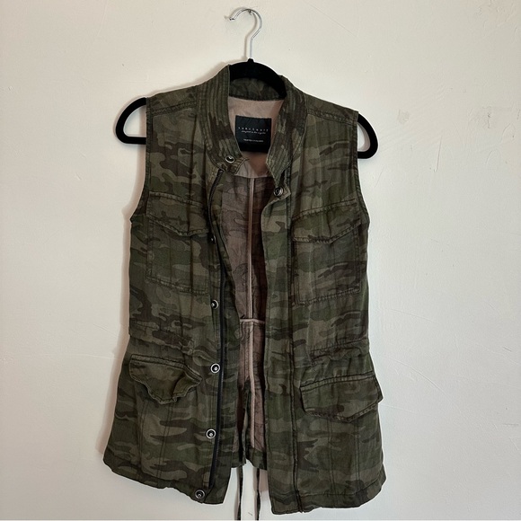 Sanctuary Jackets & Blazers - Sanctuary “The Safari Jacket” Camo Sleeveless Utility Vest XS with Pockets